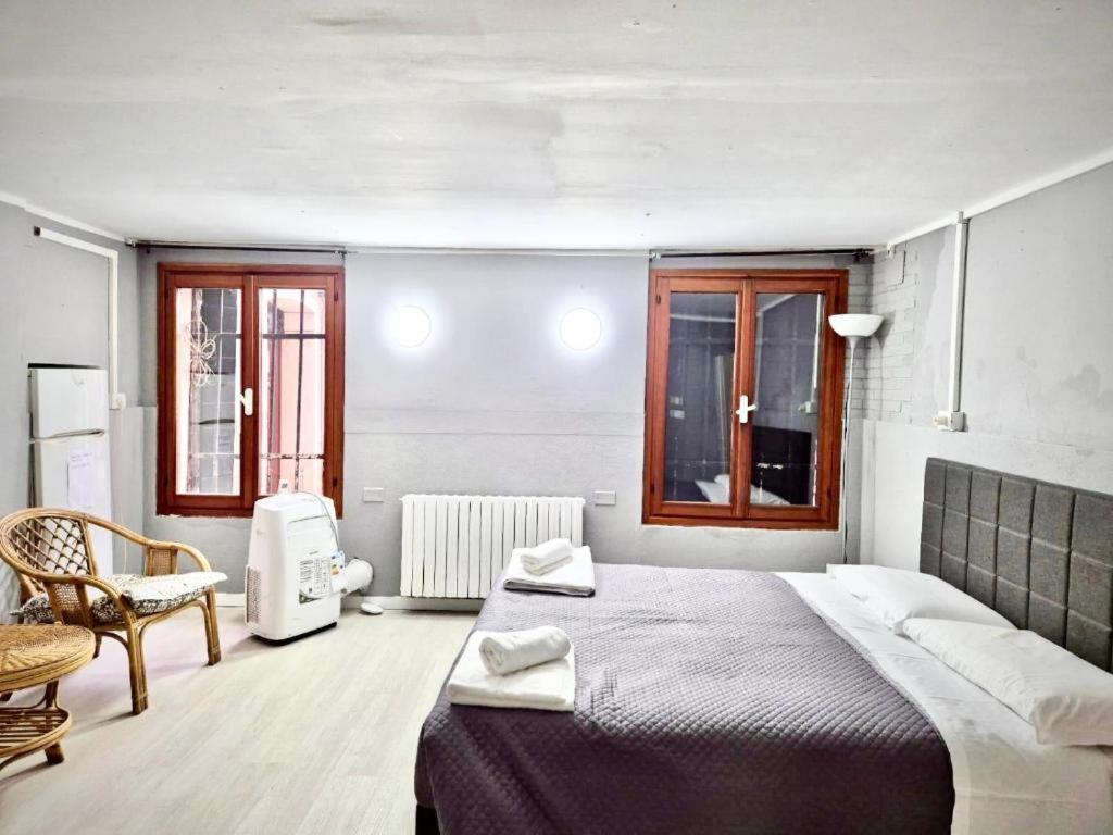 With Private Bathrooms Diedo 2 Bed & Breakfast
